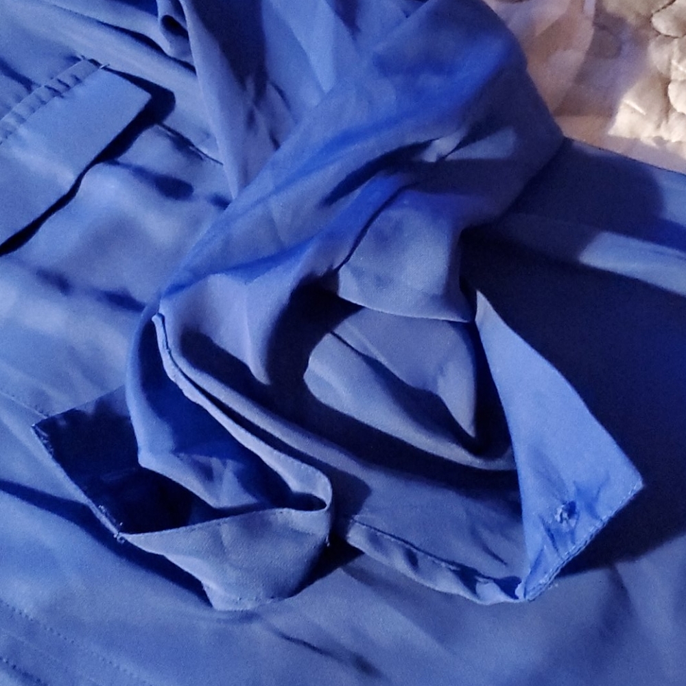 Blue blouse - Picture 3 of 4